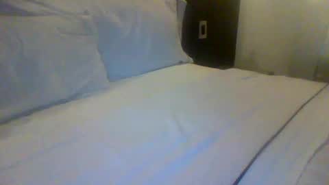 heythere925678 online show from March 27, 6:28 am