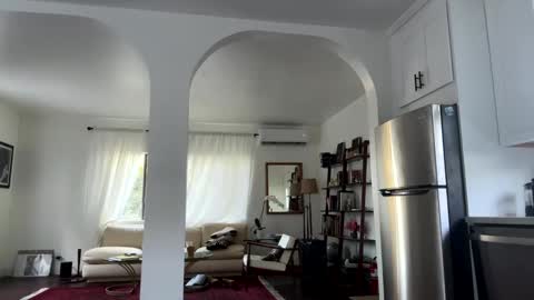 Snapshot of hippybiker chatting on February 28, 3:48 pm hippybiker online show from February 28, 3:48 pm