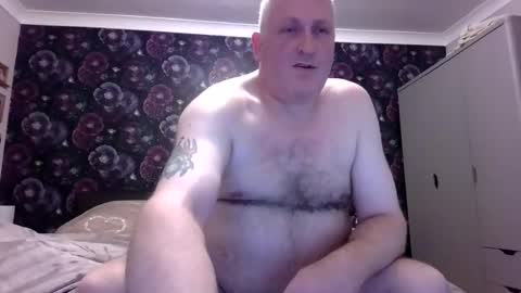 Snapshot of honestman999 chatting on October 28, 5:37 pm Honestman999 online show from October 28, 5:37 pm