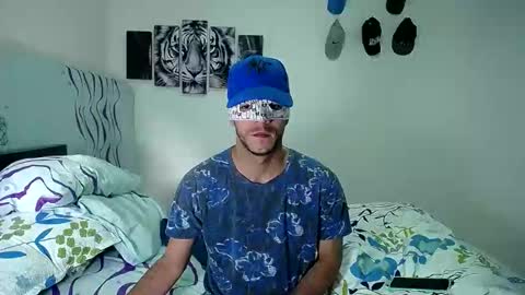 BoyHornyDirty online show from November 22, 9:25 pm