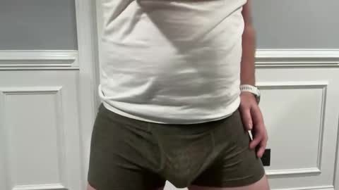 hornyusa13 online show from December 14, 12:33 pm