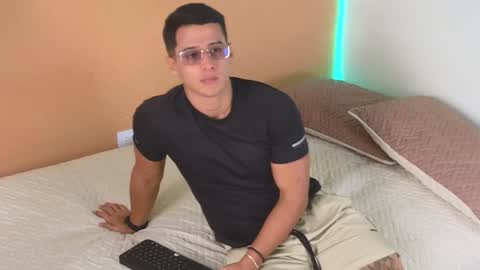 Marcus  Tatti  online show from December 7, 5:42 pm