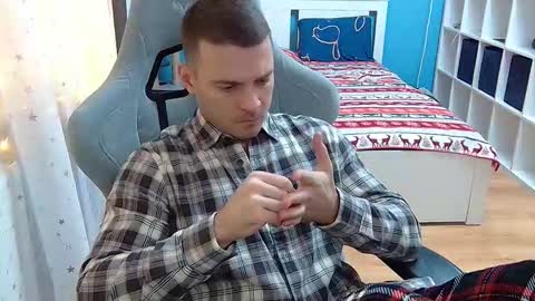 hot_cap_77 online show from December 17, 5:30 pm