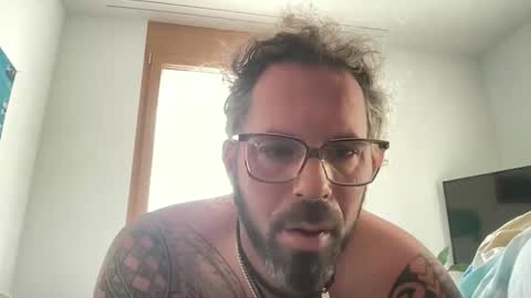 letmedoo2 online show from January 19, 8:16 am