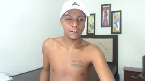 hotboyluxe online show from February 27, 3:18 am