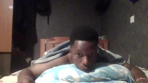 hotguyy001 online show from February 23, 1:53 am