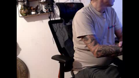 hotkinkytat online show from November 19, 7:41 am