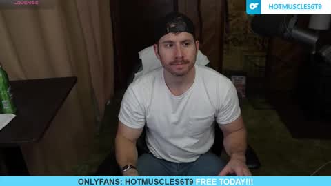 hotmuscles6t9 online show from February 1, 11:36 pm