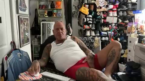 hotstuff775616 online show from January 6, 2:26 am