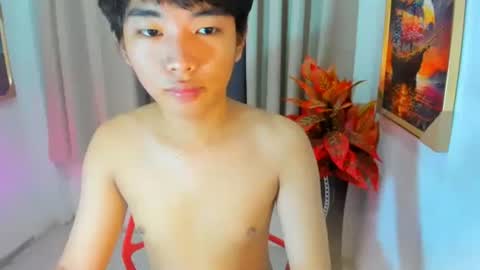 hottestloues online show from March 22, 1:10 am