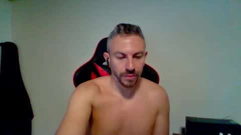 Snapshot of huge__cumshot chatting on September 30, 2:42 pm huge__cumshot online show from September 30, 2:42 pm