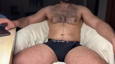 Snapshot of huge_moth chatting on March 9, 9:36 pm huge_moth online show from March 9, 9:36 pm