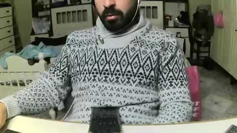 hugeveiny online show from March 12, 5:38 pm