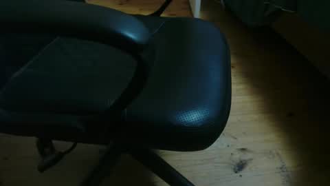 hugewetdick321 online show from December 19, 2:30 am