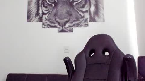 Eli online show from November 12, 12:22 pm