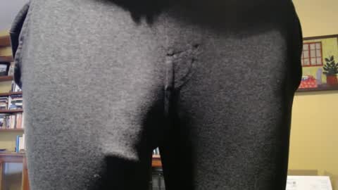 Snapshot of hung_hot_fit10 chatting on February 7, 12:42 am Big uncut cock dripping online show from February 7, 12:42 am