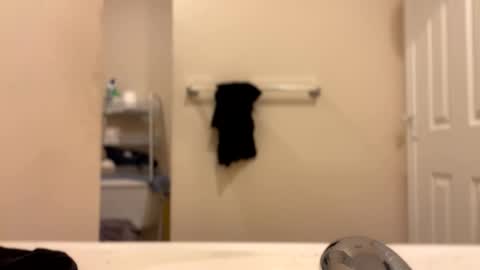 hungbwc99999 online show from January 9, 3:45 am