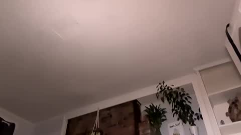 Snapshot of hungitalian40 chatting on October 28, 7:44 am hungitalian40 online show from October 28, 7:44 am