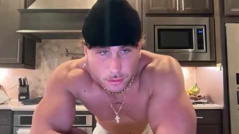 hungkingg22 online show from October 2, 8:02 pm