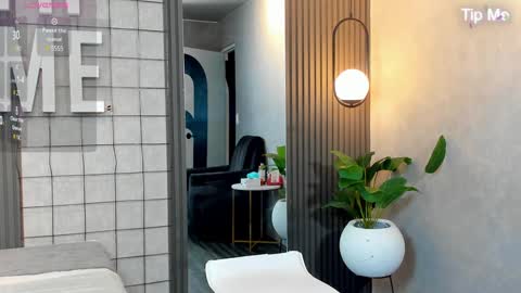 hunk_ryan online show from January 19, 6:32 pm