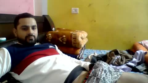 hunkster102 online show from February 8, 6:01 am