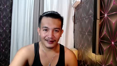 hunkylloyd online show from February 24, 4:38 am