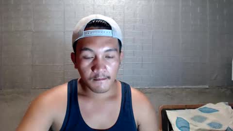 hunkylloyd online show from December 19, 2:19 am