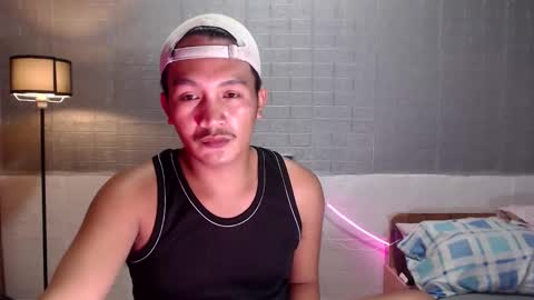 hunkylloyd online show from February 24, 11:33 am