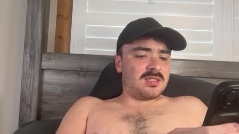 Snapshot of hunterbentleyy chatting on September 16, 9:04 pm Hunter online show from September 16, 9:04 pm