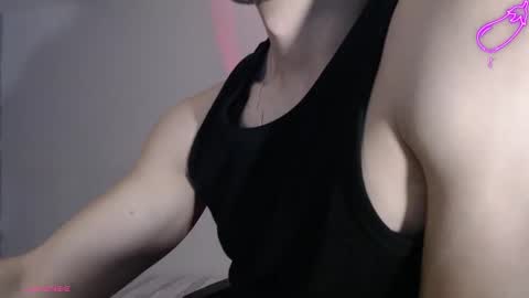  INDEPENDENT MODEL online show from October 28, 1:19 am