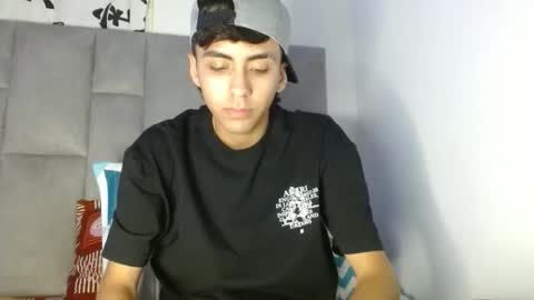 iammaik online show from November 17, 1:41 am