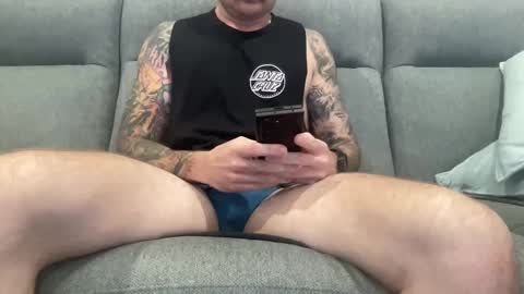 Snapshot of ic987 chatting on December 30, 4:40 pm ic987 online show from December 30, 4:40 pm