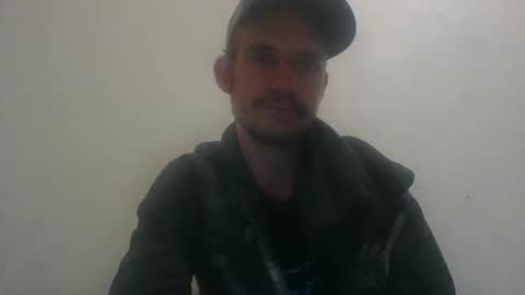 Snapshot of icetwerller chatting on November 2, 2:27 am icetwerller online show from November 2, 2:27 am