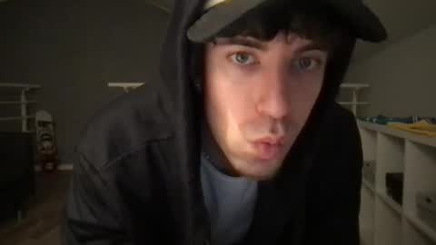 Snapshot of icyninesix chatting on December 29, 7:00 pm icyninesix online show from December 29, 7:00 pm