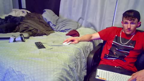 Snapshot of igetherwetter chatting on January 31, 3:41 am Amiri Roue online show from January 31, 3:41 am