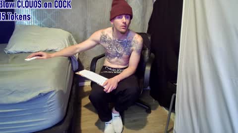 Snapshot of igetherwetter chatting on January 24, 3:45 pm Amiri Roue online show from January 24, 3:45 pm