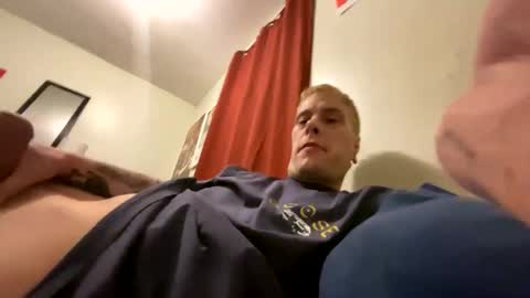 Snapshot of ilikebigtitties1999 chatting on February 16, 7:59 am Mr. M online show from February 16, 7:59 am