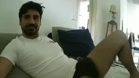 ilmangj90 online show from April 12, 8:05 am