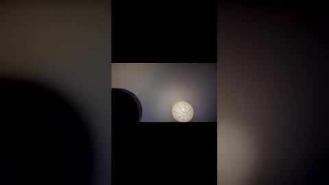 imlightskn online show from December 16, 5:47 am