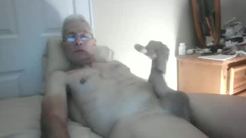 irrintzi60 online show from November 1, 11:25 am