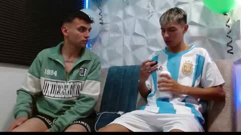 Isaac tan online show from September 12, 8:03 am