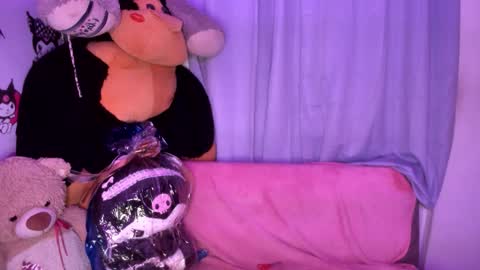 isaac online show from February 13, 9:58 am