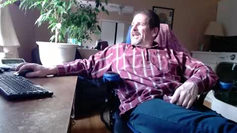 Jim online show from January 3, 8:32 pm