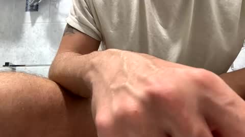 Snapshot of italianbigcock91 chatting on October 12, 8:58 pm italianbigcock91 online show from October 12, 8:58 pm