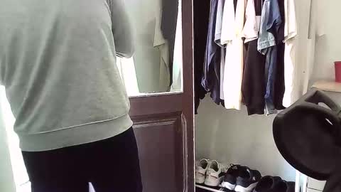 Snapshot of italianboybcn chatting on October 6, 10:20 am italianboybcn online show from October 6, 10:20 am