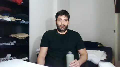 Snapshot of italianboybcn chatting on March 6, 8:48 pm italianboybcn online show from March 6, 8:48 pm