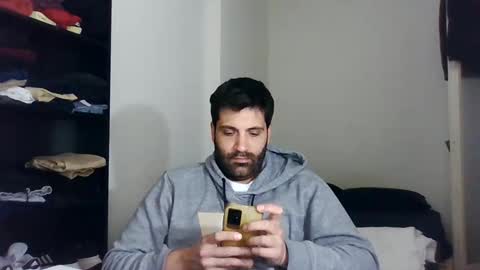 Snapshot of italianboybcn chatting on March 6, 8:52 am italianboybcn online show from March 6, 8:52 am