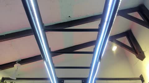 Italo Moore online show from November 20, 11:20 am