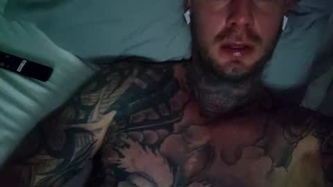 itsme11110000 online show from September 28, 2:04 pm