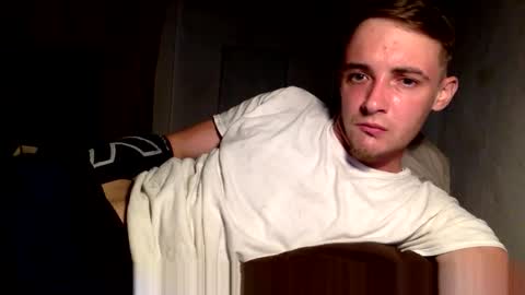 itzd123 online show from March 10, 7:47 am